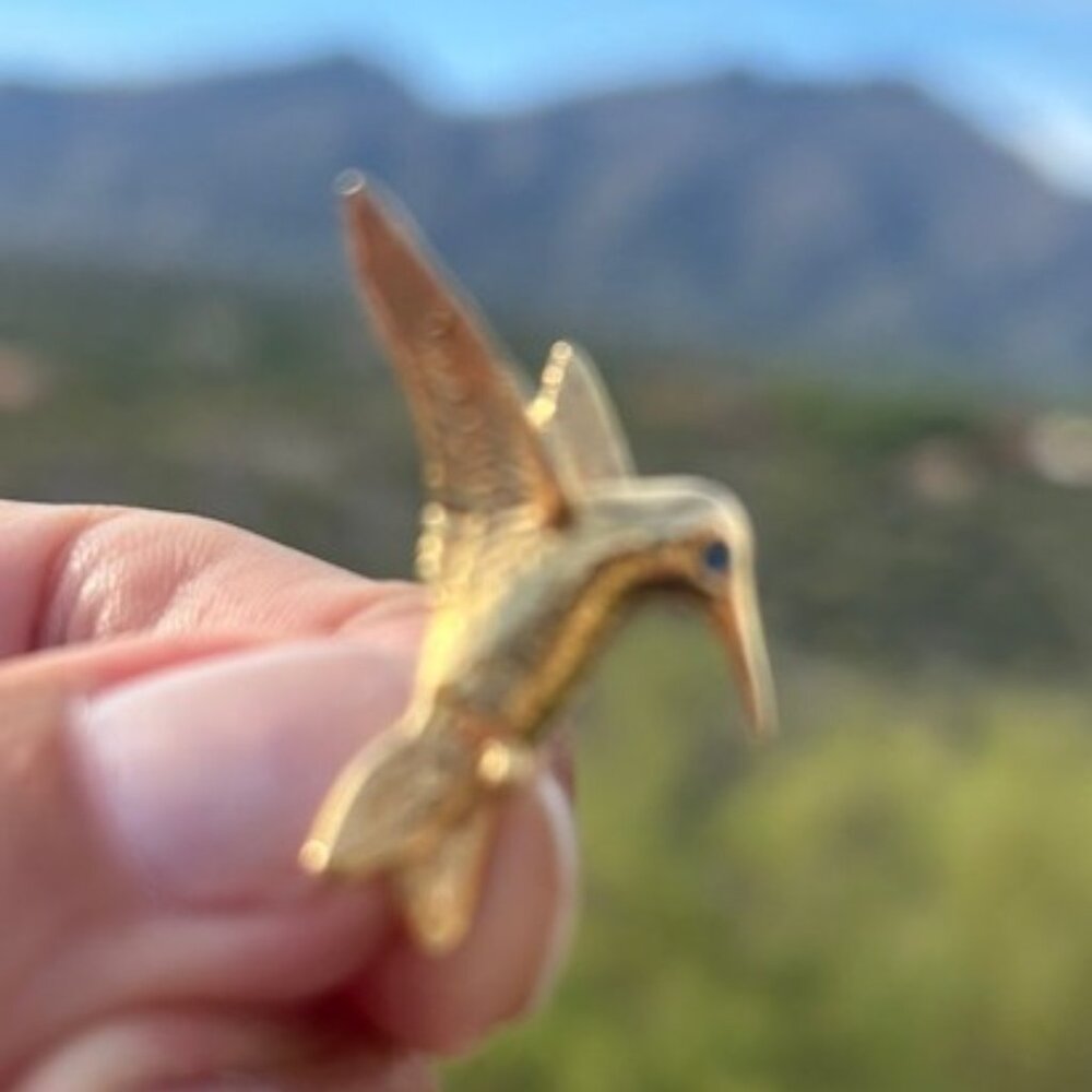 KREMENTZ Gold Hummingbird Saphire Blue Rhinestone PIN BROOCH - Picture 5 of 10